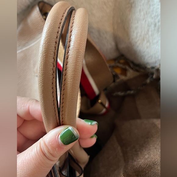 Authentic Miumiu sheep leather small bag - Picture 4 of 11